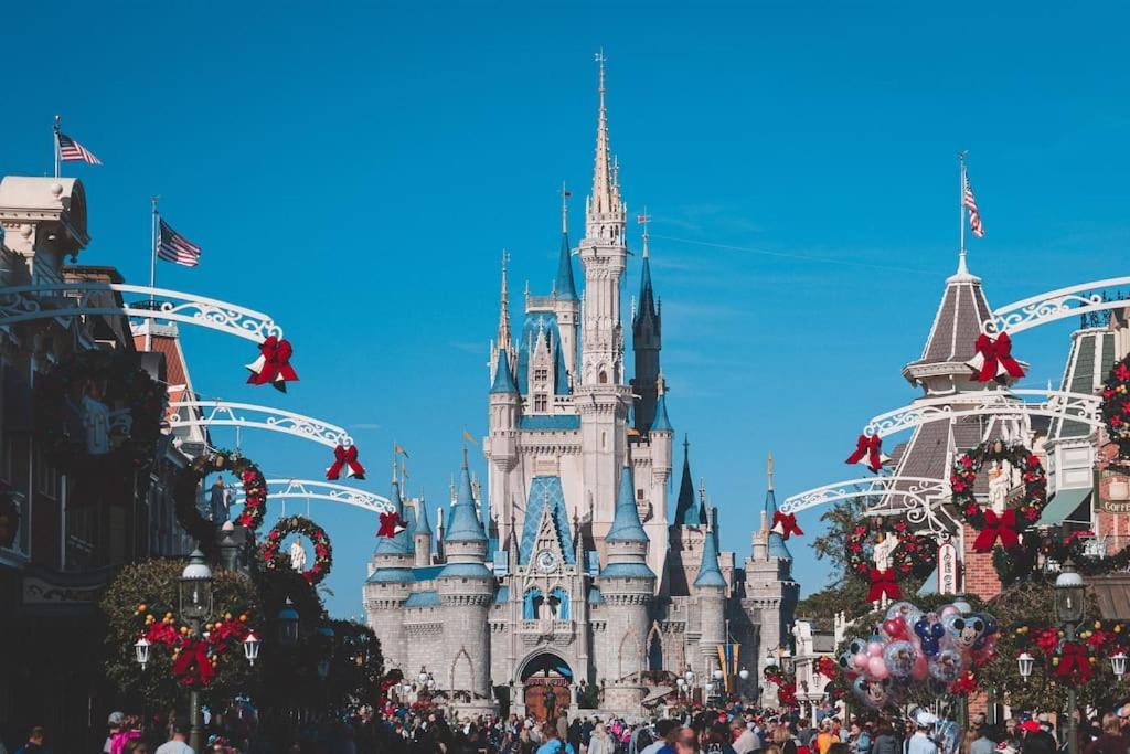 Le Cosy Wiener *Paris*Gare A 300 M*Disneyland* シャン・シュル・マルヌ エクステリア 写真